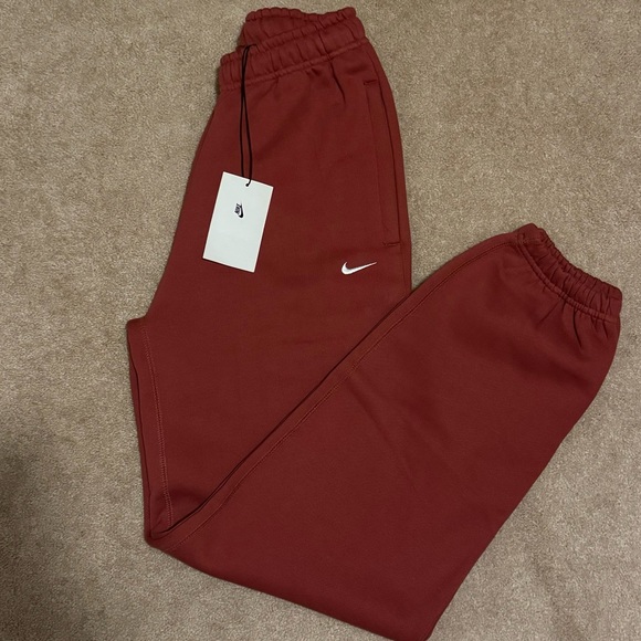 Nike Fleece Joggers - Picture 3 of 6